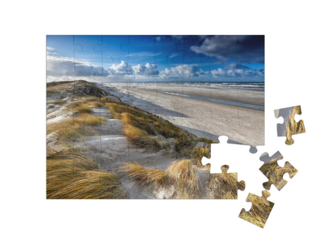 puzzle 48 dílků „Pohled z písečné duny na pobřeží Severního moře, Texel, Nizozemsko“