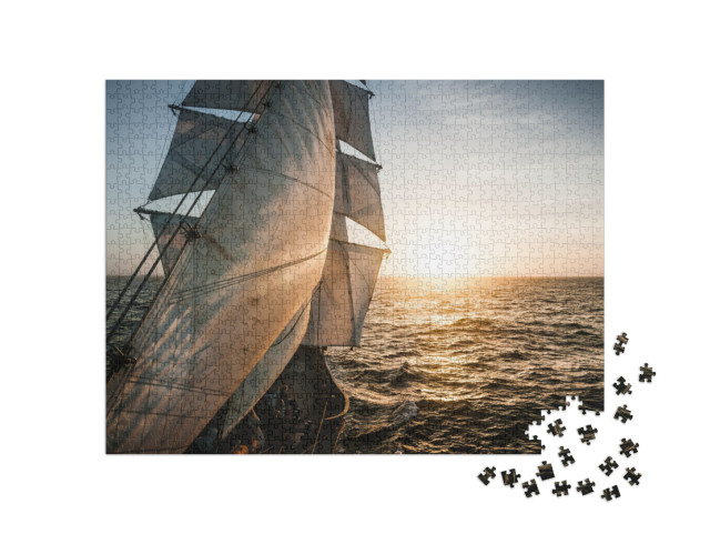 puzzle 1000 dílků „Stará hlavní plachta ve večerním světle“