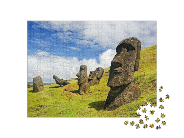 puzzle 1000 dílků „Kamenné postavy moai v Národním parku Rapa Nui, Velikonoční ostrov, Chile“