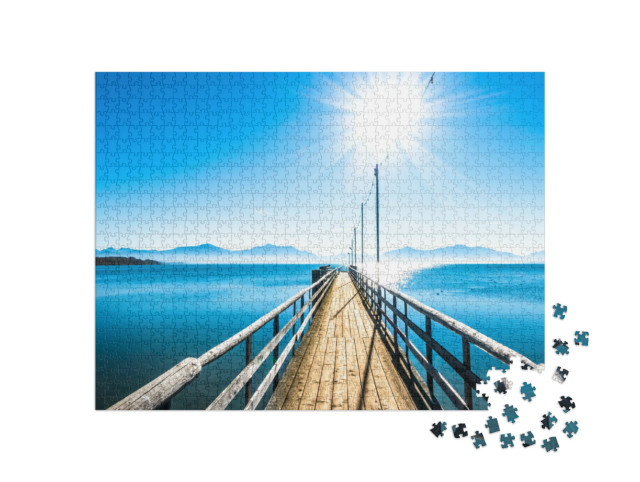 puzzle 1000 dílků „Krajina u jezera Chiemsee, pohled na hory, Bavorsko“