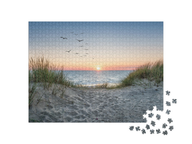 puzzle 1000 dílků „Písečné duny na pláži při západu slunce“