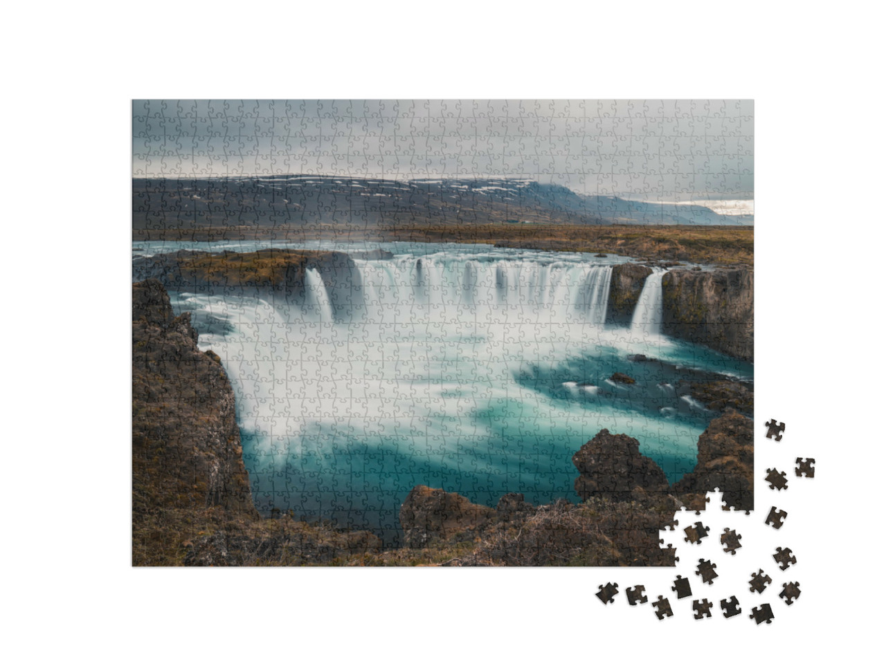 puzzle 1000 dílků „Godafoss: slavný islandský vodopád, pohled ze skalnatého břehu“