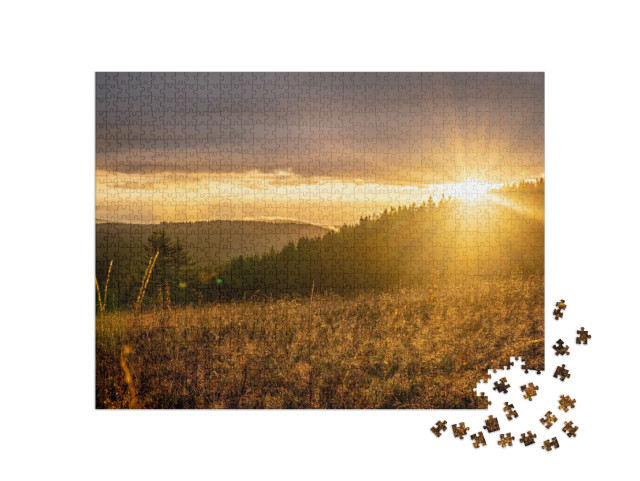 puzzle 1000 dílků „Západ slunce na Feldbergu v jižním Schwarzwaldu, Německo“