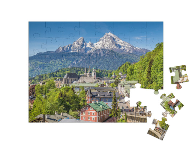 puzzle 48 dílků „Historické město Berchtesgaden s Watzmannem v pozadí, Bavorsko“