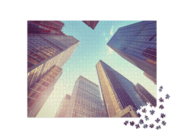 puzzle 1000 dílků „Vintage fotografie manhattanských mrakodrapů při západu slunce“