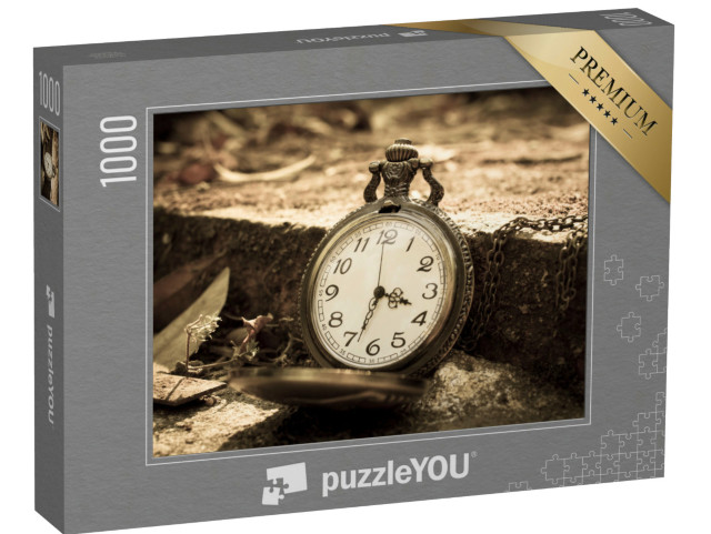puzzle 1000 dílků „Rozložené kapesní hodinky opřené o obrubník“
