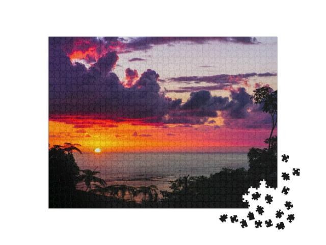 puzzle 1000 dílků „Úchvatný západ slunce nad džunglí“