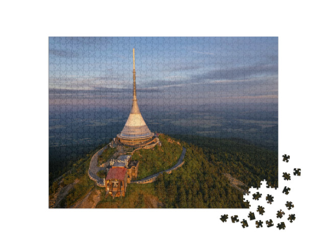 puzzle 1000 dílků „Rozhledna Ještěd, Česká republika“