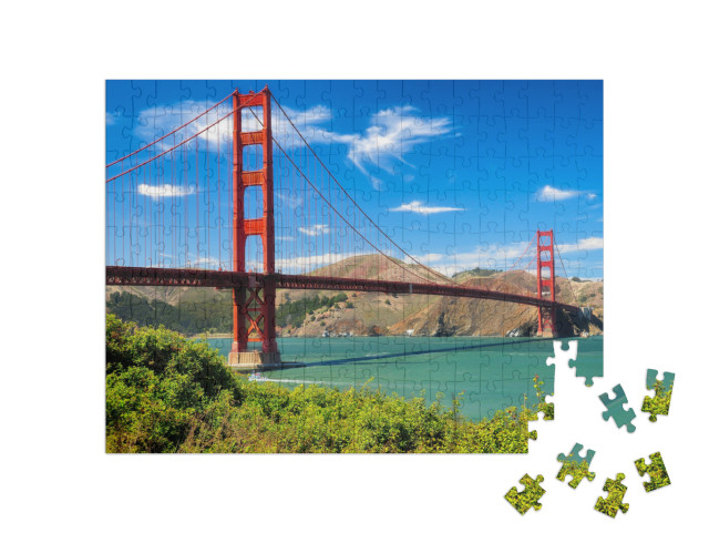 puzzle 200 dílků „Světoznámý most Golden Gate, San Francisco“