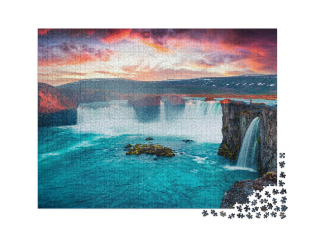 puzzle 2000 dílků „Letní ráno u vodopádu Godafoss na Islandu“