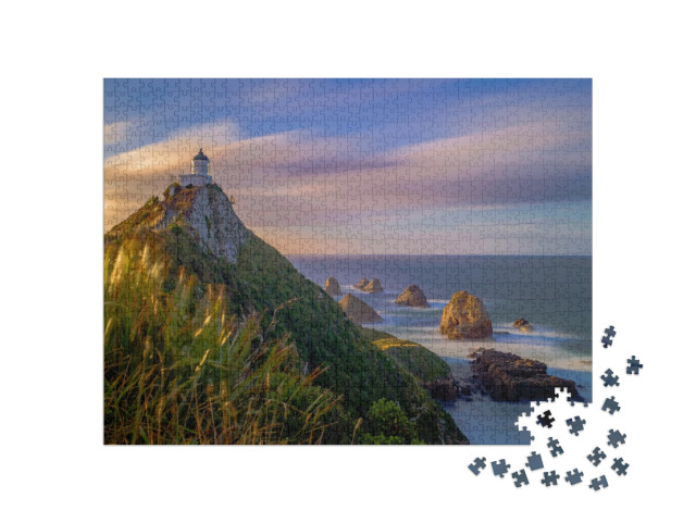 puzzle 1000 dílků „Mraky nad majákem na Nugget Point, podzim na Novém Zélandu“