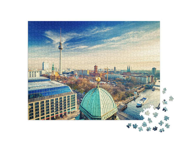 puzzle 1000 dílků „Letecký pohled na Alexanderplatz a Sprévu, Berlín, Německo“