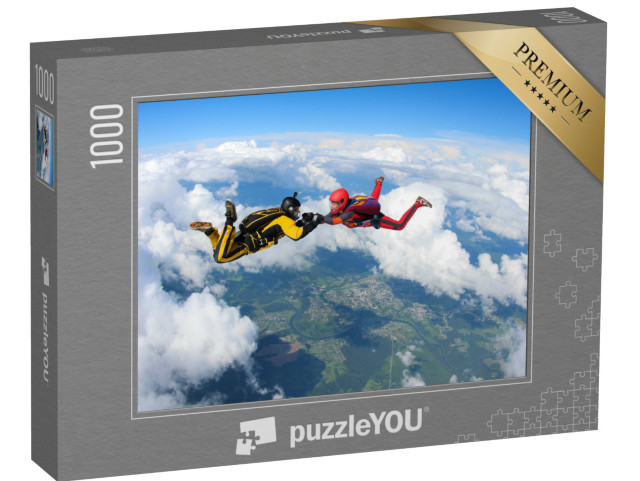 puzzle 1000 dílků „Čistá svoboda: parašutista krátce před otevřením padáku“