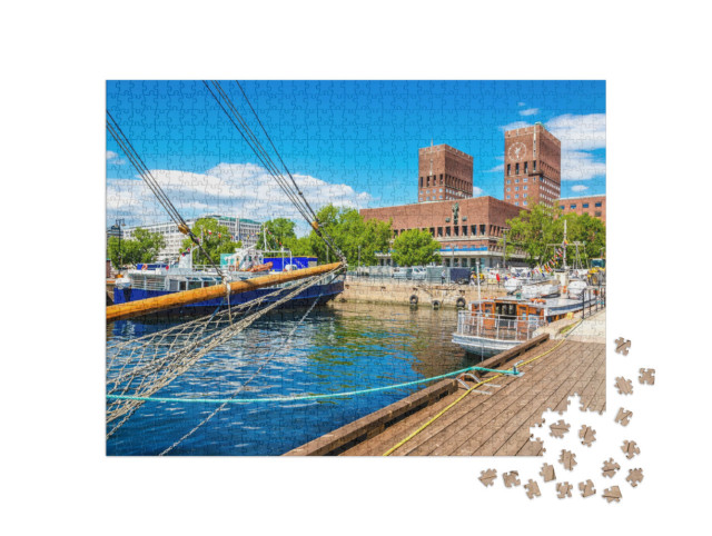 puzzle 1000 dílků „Radnice v Oslu, pohled z přístavu, Oslo Fjord, Norsko“