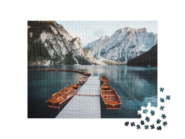 puzzle 1000 dílků „Braiesovo jezero při západu slunce, Dolomity, Jižní Tyrolsko, Itálie“