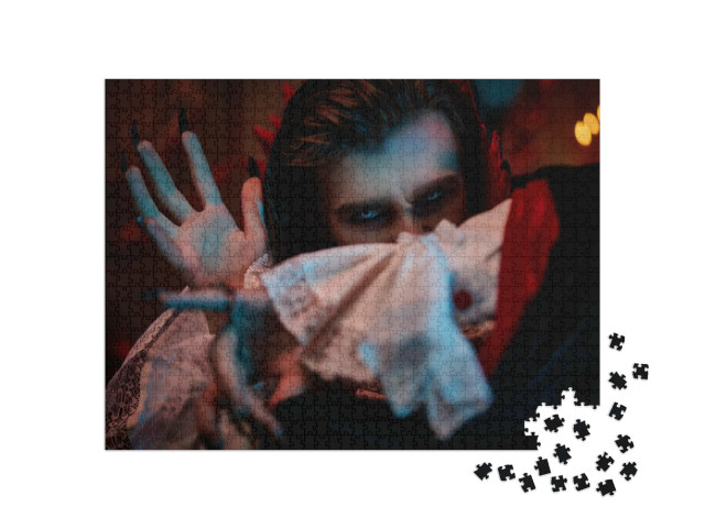 puzzle 1000 dílků „Portrét upíra s ledově modrýma očima“