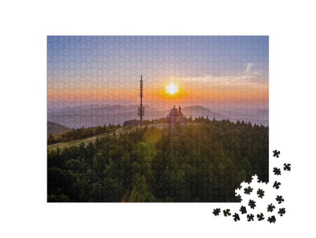 puzzle 1000 dílků „Západ slunce nad Radhoštěm, Beskydy, Česká republika“