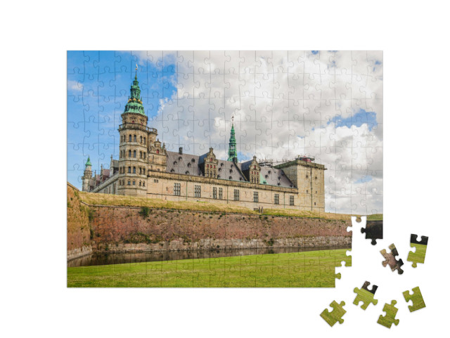 puzzle 200 dílků „Panoramatický pohled na hrad Kronborg, Helsingor, Dánsko“