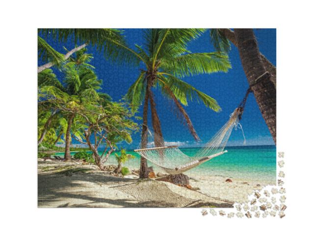 puzzle 2000 dílků „Houpací síť pod tropickými palmami, ostrovy Fidži“