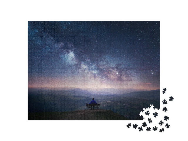 puzzle 1000 dílků „Muž se dívá na hvězdnou oblohu“