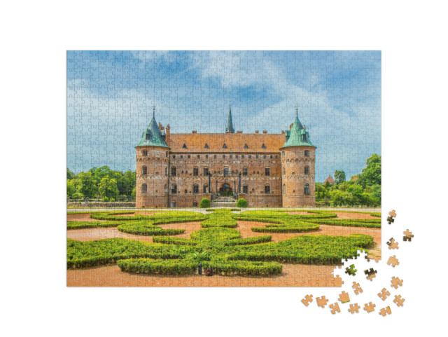 puzzle 1000 dílků „Hrad Egeskov na ostrově Funen, Dánsko“