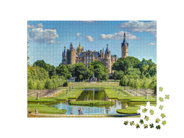 puzzle 1000 dílků „Modrá obloha nad zámkem Schwerin v Německu“