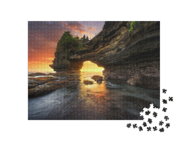 puzzle 1000 dílků „Západ slunce u Batu Bolong a Tanah Lot, Bali, Indonésie“