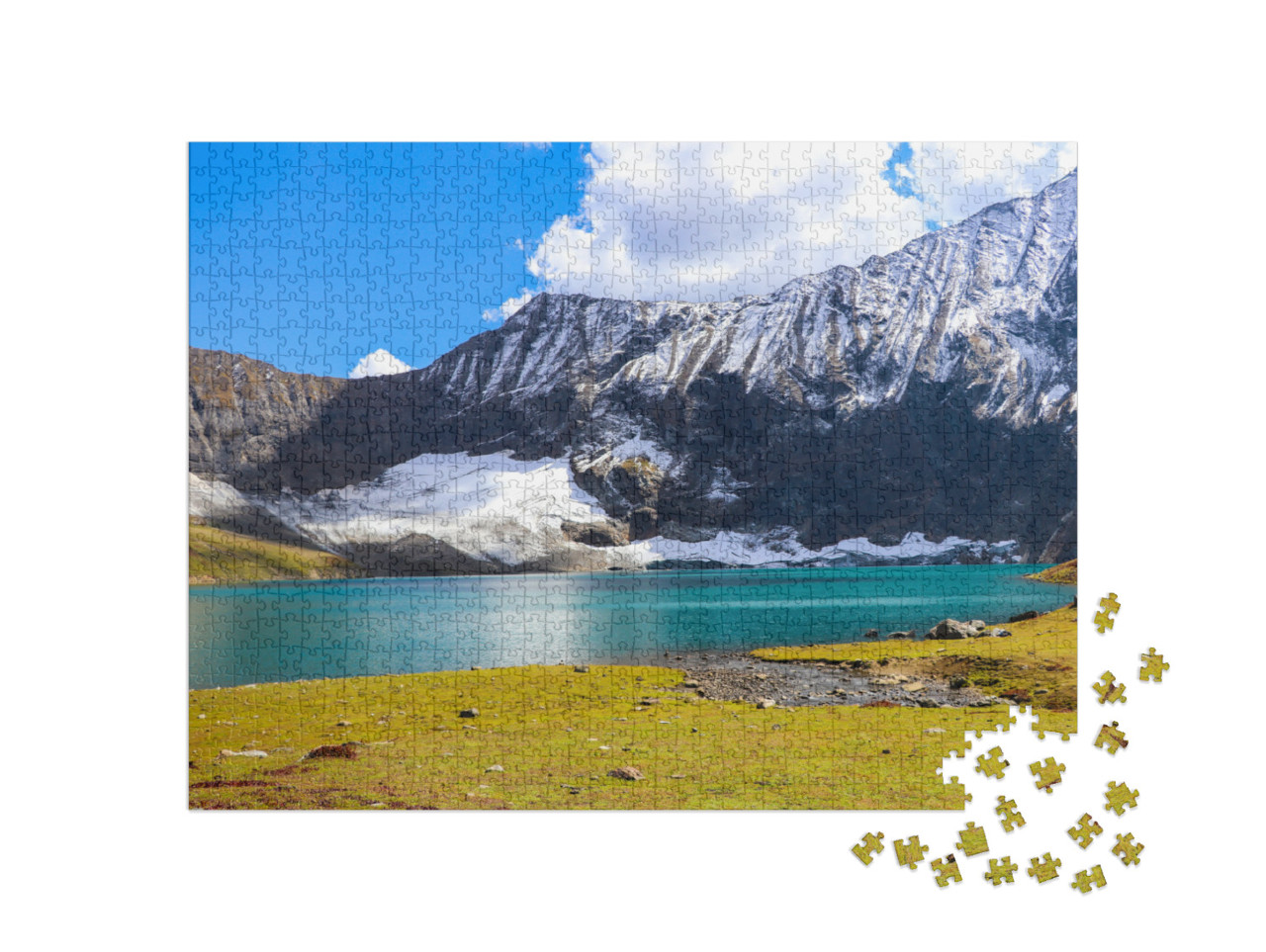 puzzle 1000 dílků „Jezero Ratti Gali obklopené horami, Dowarian, severní Pákistán“