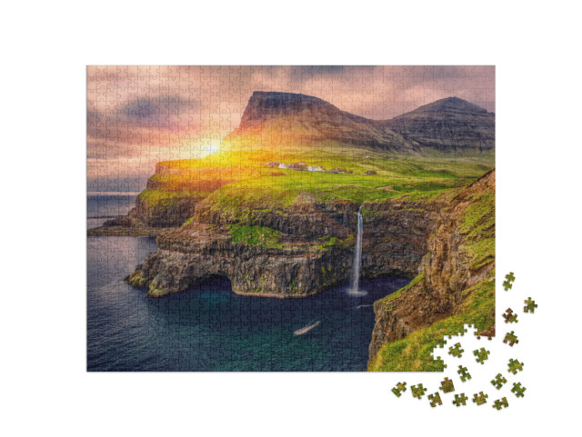 puzzle 1000 dílků „Vodopád v Gasadaluru při západu slunce“