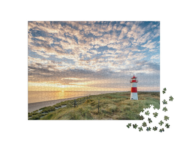 puzzle 1000 dílků „Červený maják na ostrově Sylt, Severní Frísko, Šlesvicko-Holštýnsko, Německo“