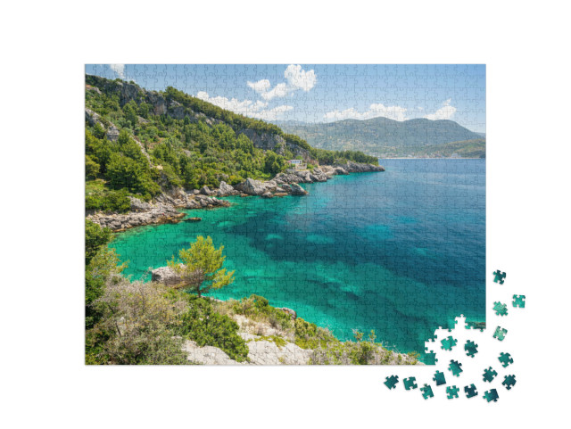 puzzle 1000 dílků „Tyrkysově zbarvené pobřeží v Himare, Albánská riviéra, Albánie“