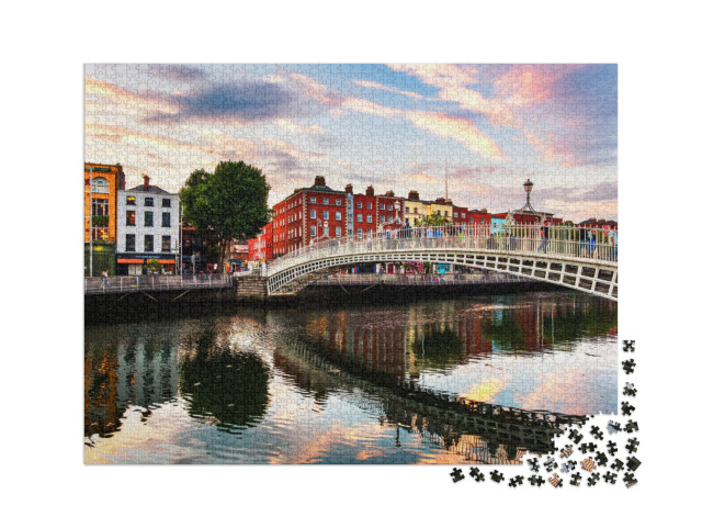 puzzle 2000 dílků „Krásný západ slunce u mostu Ha'penny Bridge, Dublin, Irsko“