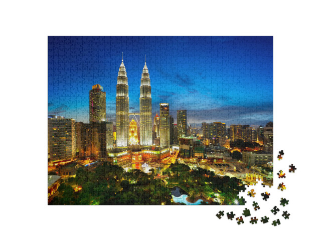 puzzle 1000 dílků „Letecký pohled na panorama Kuala Lumpuru za soumraku, Malajsie“