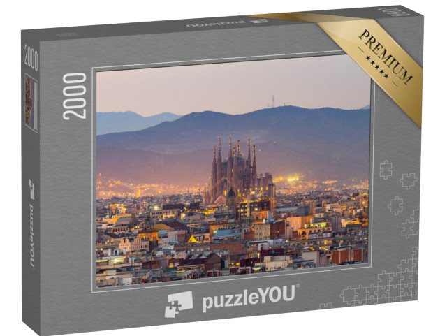 puzzle 2000 dílků „Barcelona a chrám Sagrada Familia za soumraku, Španělsko“