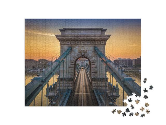 puzzle 1000 dílků „Řetězový most Szechenyi při východu slunce, Budapešť, Maďarsko“