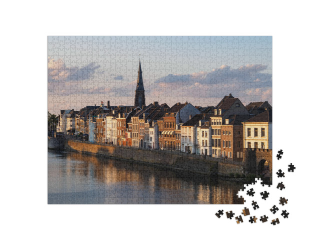 puzzle 1000 dílků „Maastricht za soumraku“