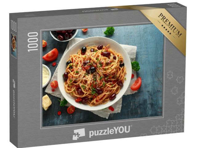 puzzle 1000 dílků „Těstoviny alla puttanesca s česnekem, olivami, kapary, rajčaty a ančovičkami“