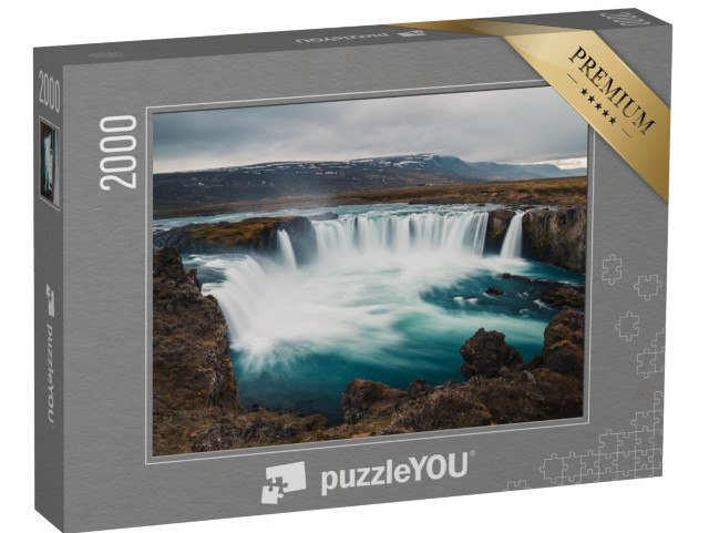 puzzle 2000 dílků „Godafoss: slavný islandský vodopád, pohled ze skalnatého břehu“