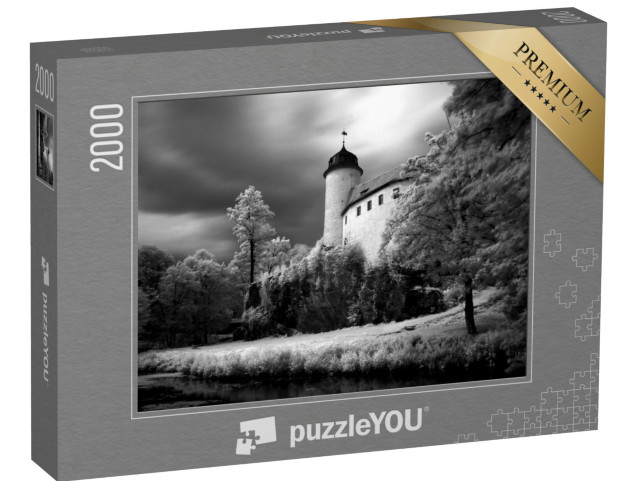 puzzle 2000 dílků „Hrad Rabenstein u Chemnitz, černobíle“