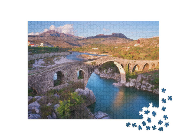puzzle 1000 dílků „Starý most Mes ve Shkoderu, Albánie“