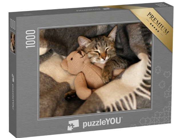 puzzle 1000 dílků „Malé kotě si zdřímlo se svým oblíbeným plyšákem“