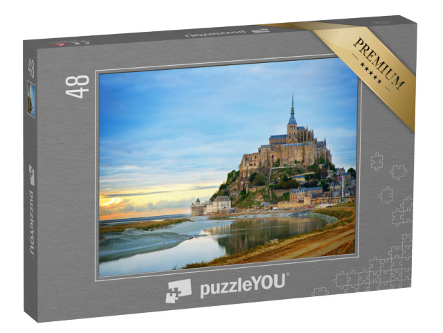 puzzle 48 dílků „Le Mont-Saint-Michel, město při západu slunce, Bretaň Francie, tónovaný“