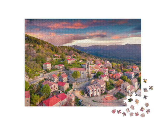 puzzle 1000 dílků „Ranní pohled na ostrov Korsika“