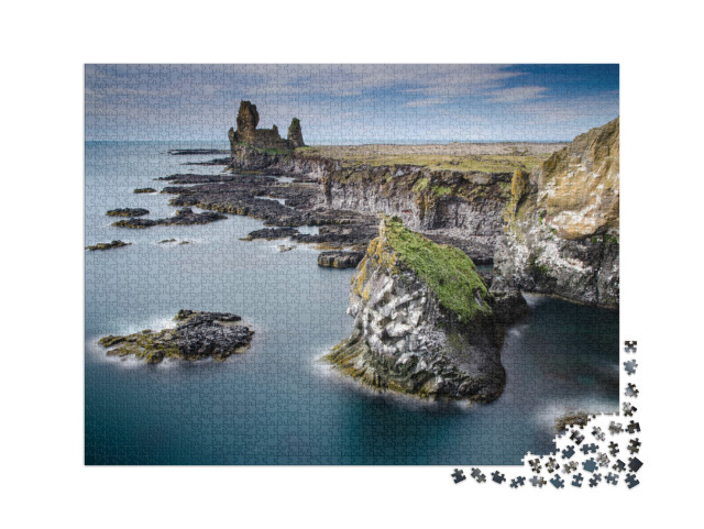 puzzle 2000 dílků „Mořské útesy na poloostrově Snaefellsnes na Islandu“