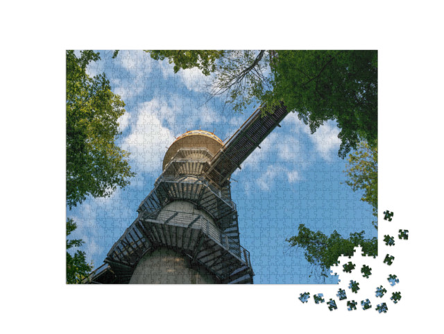 puzzle 1000 dílků „Vyhlídková věž na stezce v korunách stromů, Národní park Hainich“