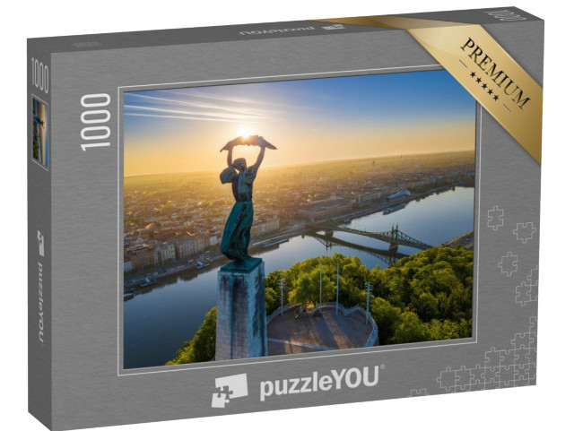 puzzle 1000 dílků „Maďarská socha Svobody a most Svobody při východu slunce“