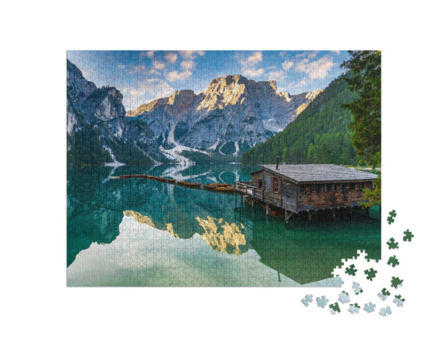 puzzle 1000 dílků „Jezero Braies v Dolomitech, Přírodní park Fanes-Sennes-Braies, Dolomity“