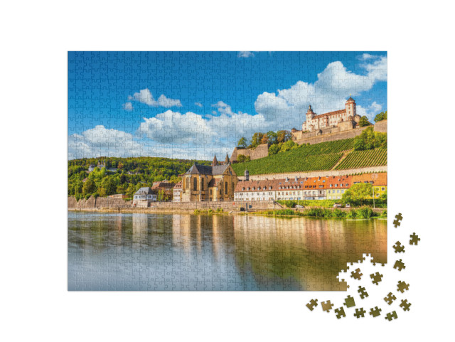 puzzle 1000 dílků „Pevnost Marienberg na Mohanu ve Würzburgu, Bavorsko, Německo“