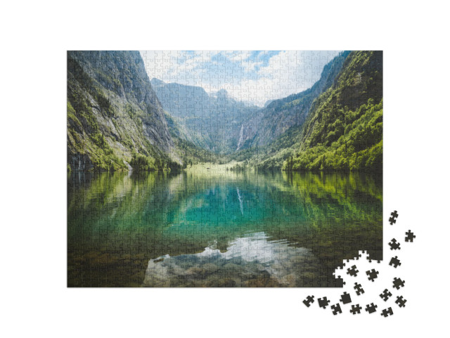 puzzle 1000 dílků „Panoramatický pohled na idylické jezero Obersee, Bavorské Alpy, Německo“