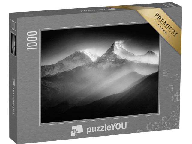 puzzle 1000 dílků „Majestátní pohoří Annapurna, černobíle“